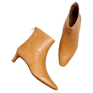 Madewell The Dimes Kitten-Heel Boot Size: 7.5 Color: Distant Sand NWT